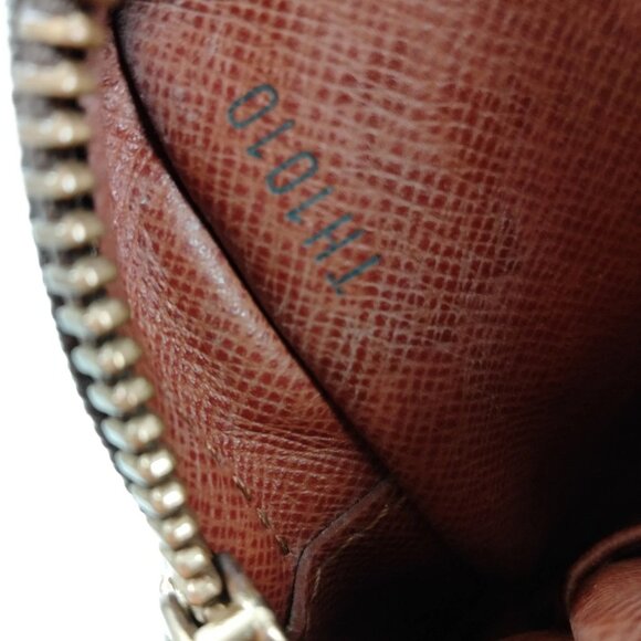 Authentic Louis Vuitton Amazon Brown Monogram Crossbody Bag LCMON203-112025 - Picture 8 of 9